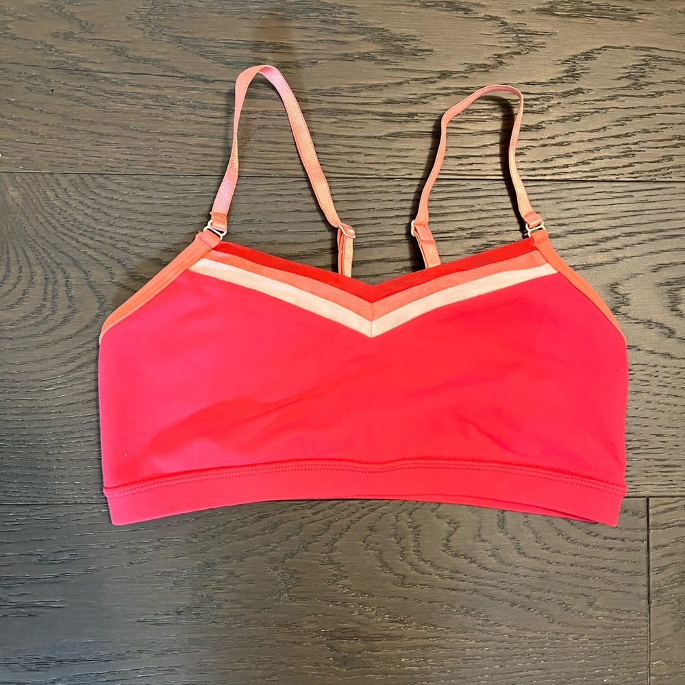 Lululemon coral pink sports bra sz 4 brand new